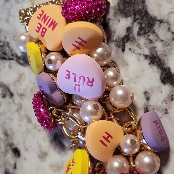 Betsey Johnson Candy Heart Valentine Bracelet - Picture 5 of 7